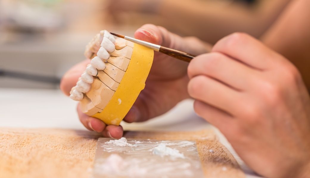 Rekonstruktion eines Gebisses